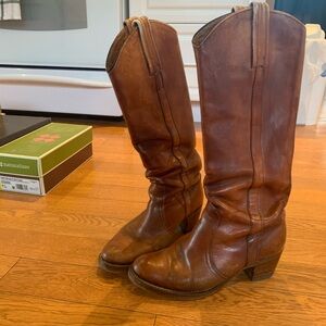 Vintage tall Leather FRYE western boots size 7-7.5